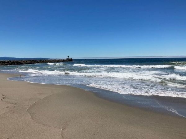 Inn At Moss Landing Point