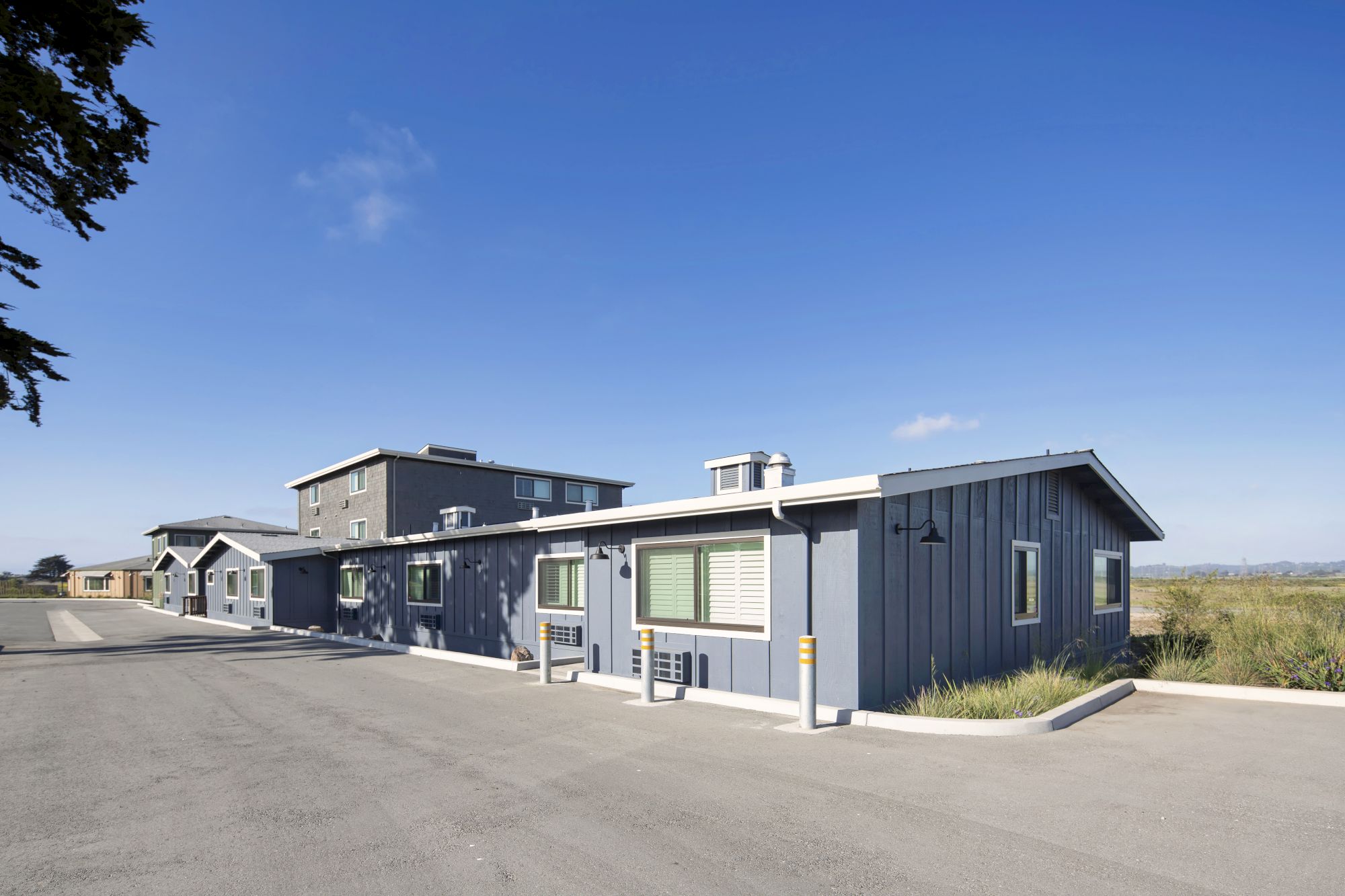 Inn At Moss Landing Point